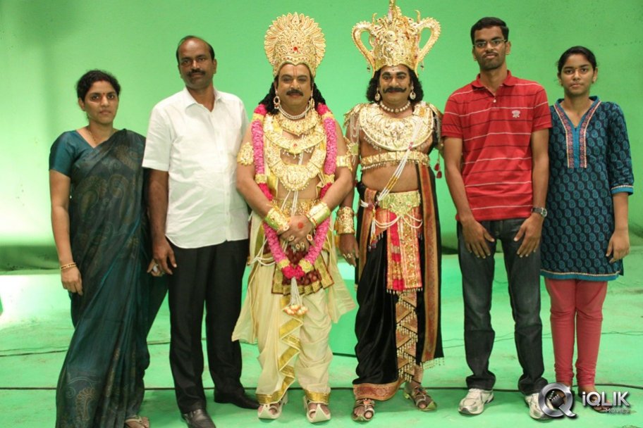 Manushulatho Jagratha